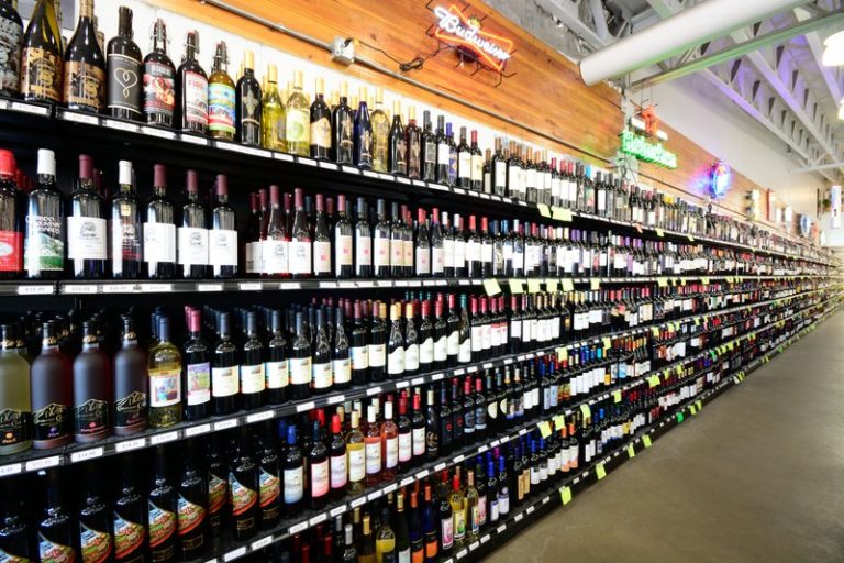 Photos Chambers Wine & Liquor